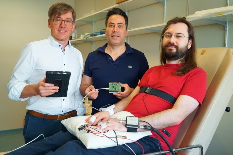 Von links: Eugenijus Kaniusas, Babak Dabiri und Andreas Dickinger. Foto: TU Wien