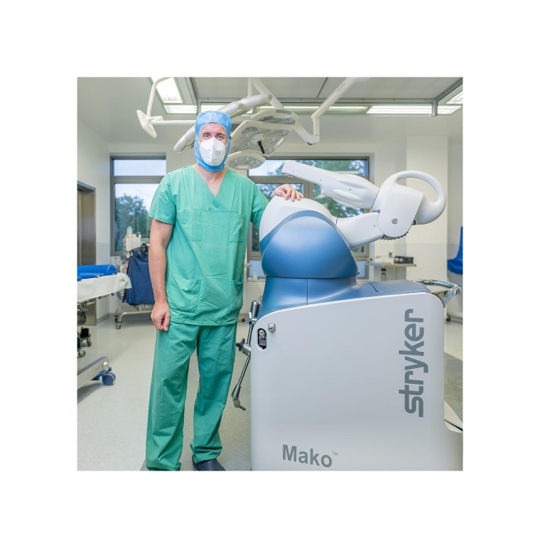 Assoz. Prof. Dr. Martin Thaler, Chefarzt des Endoprothetikzentrums München...