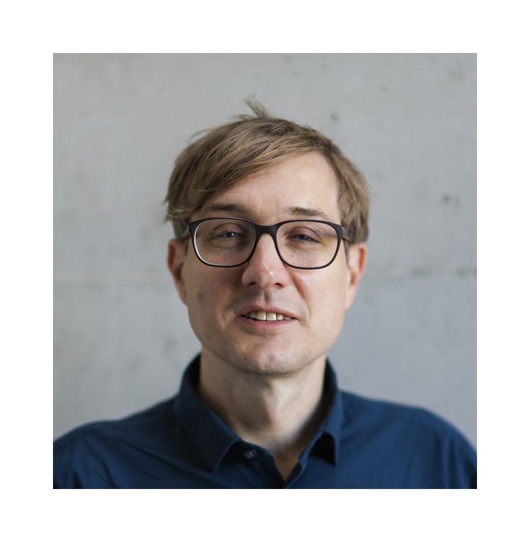 Priv.-Doz. Dr. med. Tobias Hofmann ist neuer Chefarzt der Wiegmann Klinik,...