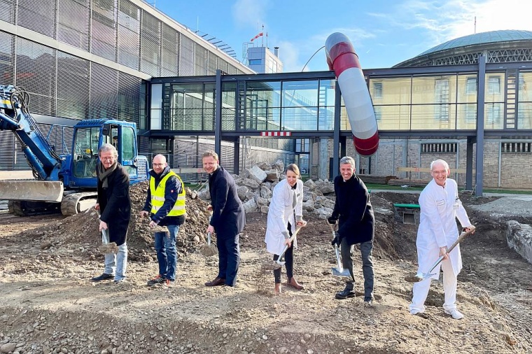 Spatenstich für das Radiologische Interventionszentrum (RIZ) des...