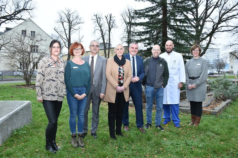 Freuen sich sehr über die Zertifzierung zum Zentrum für Infektiologie:...