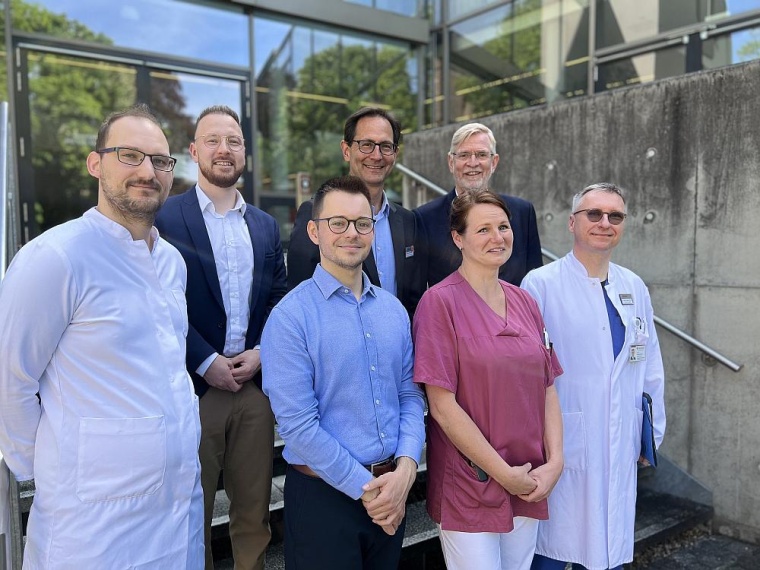 (v.l.n.r.): Patrick Otto (Biologisch-Technischer Assistent), Christian...