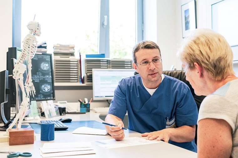 Dr. med. Volker Benseler, Chefarzt der Klinik für Allgemein- und...