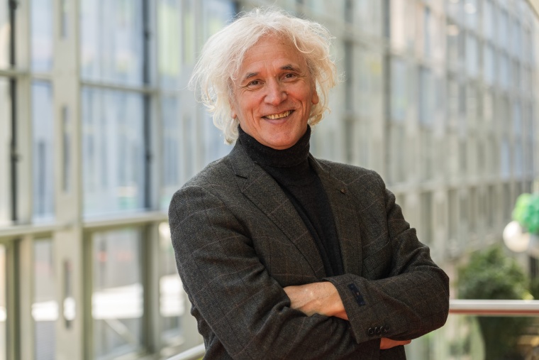 Prof. Josef Penninger übernimmt wissenschaftliche Geschäftsführung des HZI....