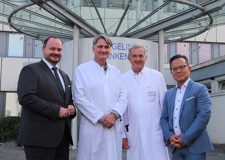 Geschäftsführer Matthias Adler, Prof. Dr. Chris Braumann, Prof. Dr. Matthias...