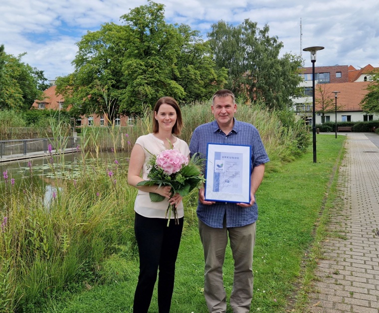 Wiebke Gröper, Verwaltungsleiterin und Prokuristin der Oberhavel Kliniken, und...