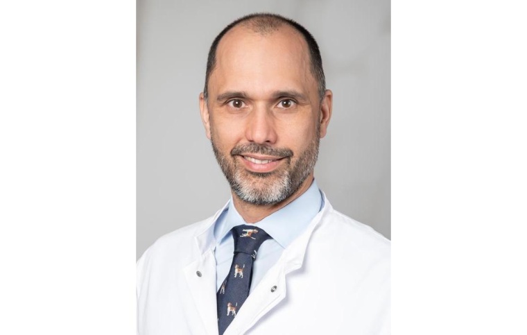 Privatdozent Dr. Oliver Zivanovic, Ärztlicher Direktor der Klinik für...