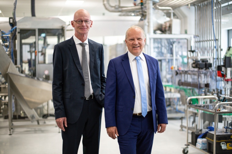 v.l.n.r.: Dirk Hamenstädt (Geschäftsführer) und Dierk Schumacher...