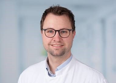 Dermatologe Priv.-Doz. Dr. Philipp Jansen des UKB erhält Publikationspreis...