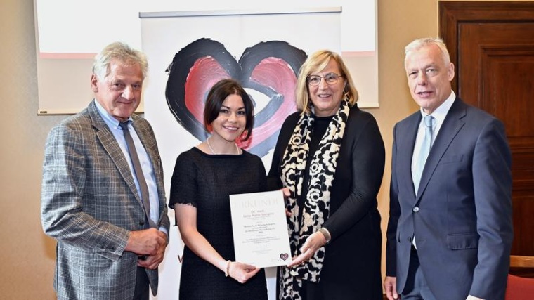 Dr. med. Lena Marie Seegers, Assistenzärztin in der Medizinischen Klinik 3:...