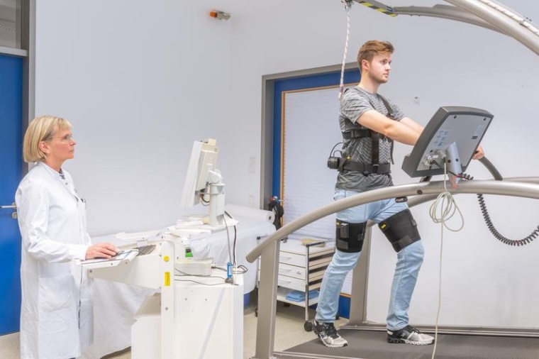 Bewegungstherapie für Patientinnen und Patienten mit Herzschwäche: Ein...