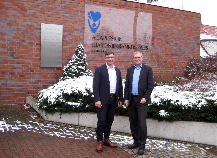 Arbeiten bei der Vorbereitung des Trägerwechsels eng zusammen: Dirk Herrmann,...