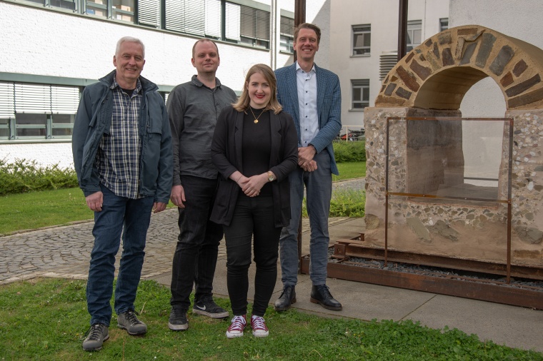Das SPOWAR-Team des UKB: Dr. Harald Färber, Carsten Felder, Esther Sib und...