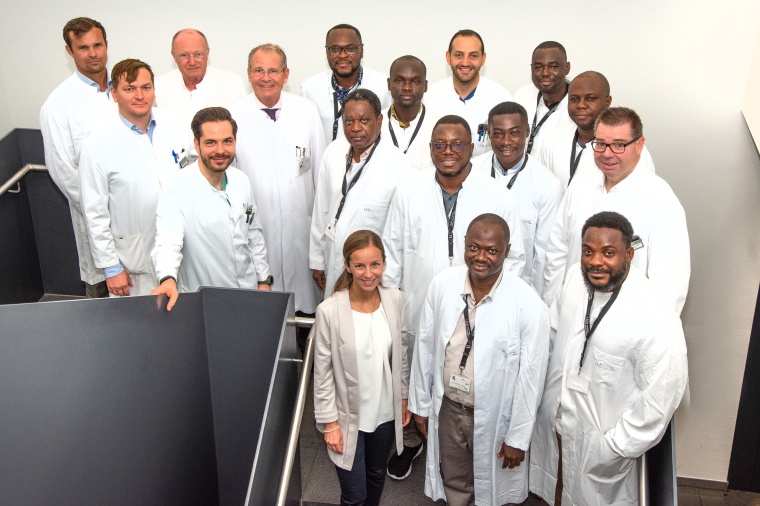 Rund drei Wochen werden zehn Vertreter verschiedener ghanaischer Kliniken im...