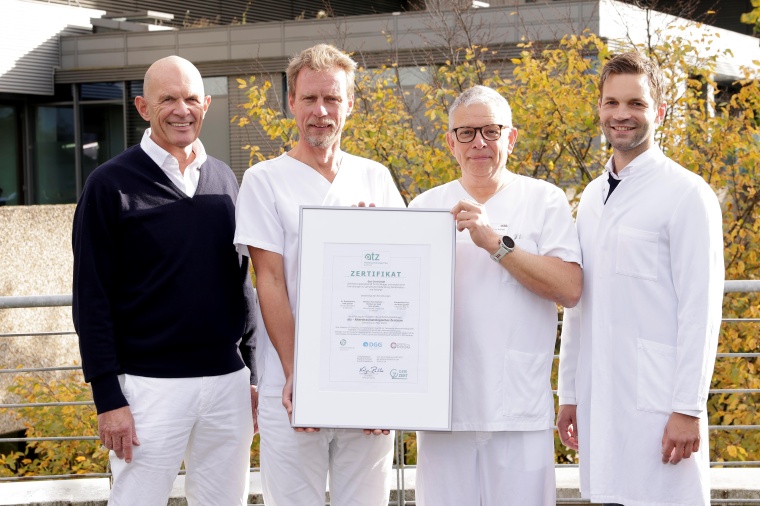 (v. l.): Die vier für das Alterstraumazentrum verantwortlichen Chefärzte nach...