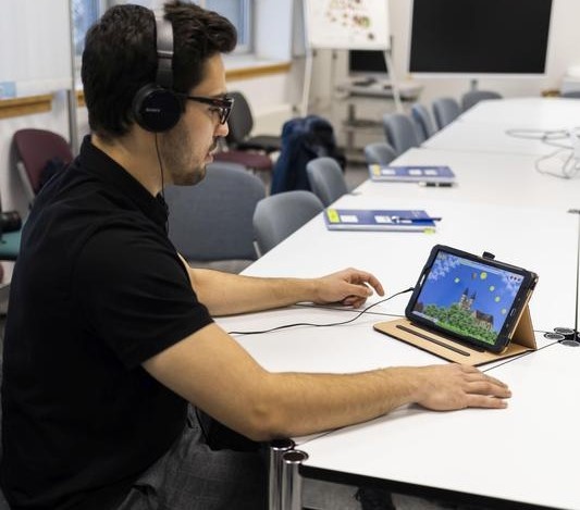 Demonstration der innovativen Einlegesohle: Während einer 15-minütigen...