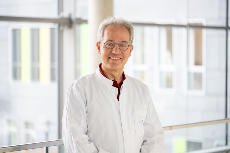 Priv.-Doz. Dr. Patrick Weydt ist Neurologe sowie Leiter der Huntington-Ambulanz...