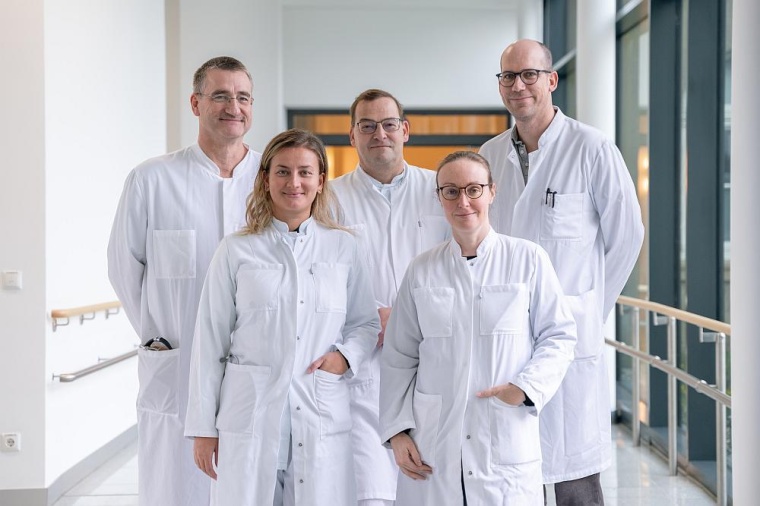 Das ärztliche Team des Nierentransplantationsprogramms (v.r.): Prof. Dr....