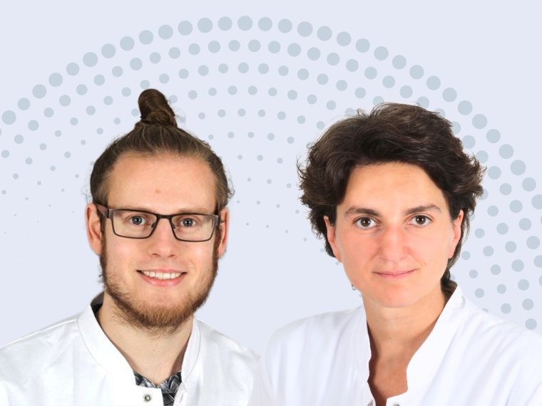 Prof. Dr. Nurcan Üçeyler (r.) und Dr. Christoph Erbacher von der...
