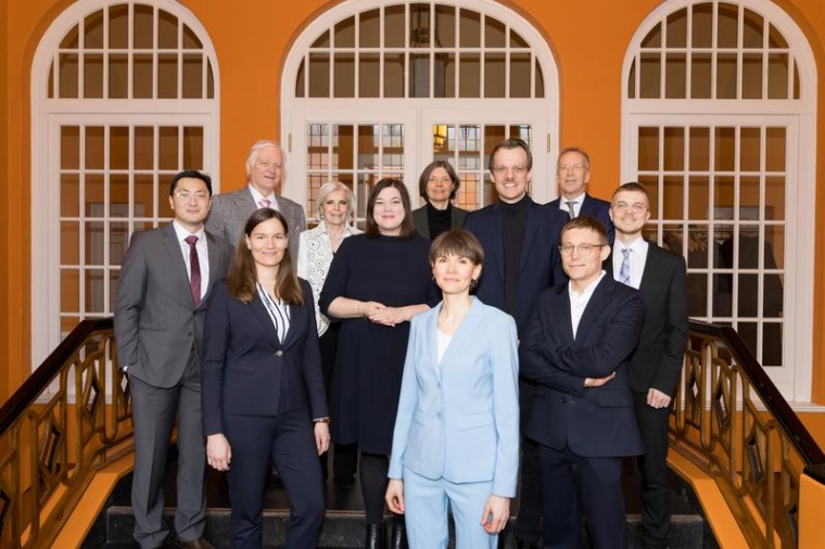 Dr. Martini-Preisträger mit Wissenschaftssenatorin Fegebank v.l. Dr. Marcel S....