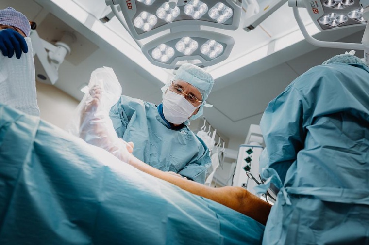 Dr. med. Johannes Kaenders, Leiter des Gefäßzentrums und Chefarzt der...