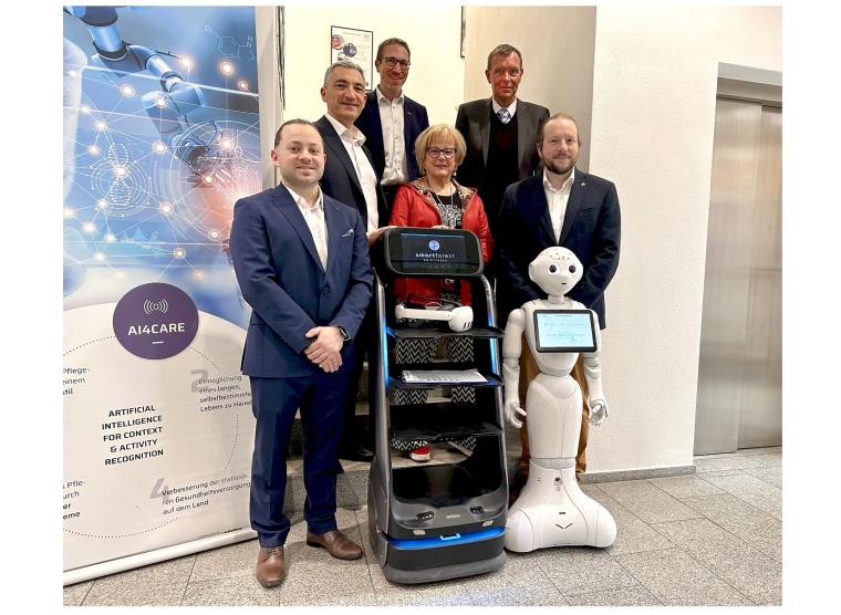 Stolzes SMART FOREST Team: (von links) Sebastian Schmidt (TC Grafenau), Dr....