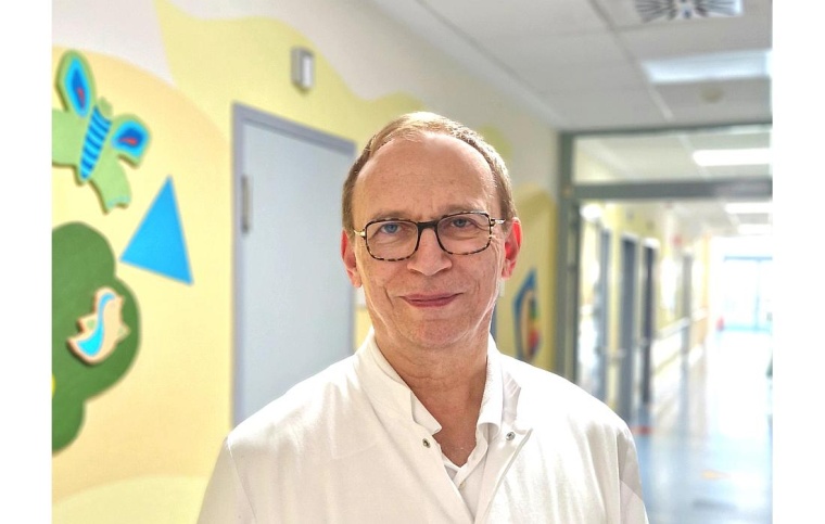 Priv.-Doz. Dr. med. Wenzel Nürnberger, Chefarzt der Abteilung für Kinder- und...