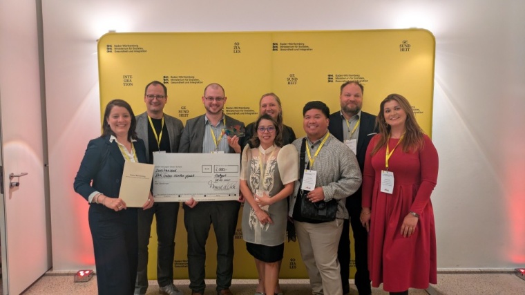 Voller Stolz hat das Team der RKH Enzkreis-Kliniken die Urkunde für den 2....