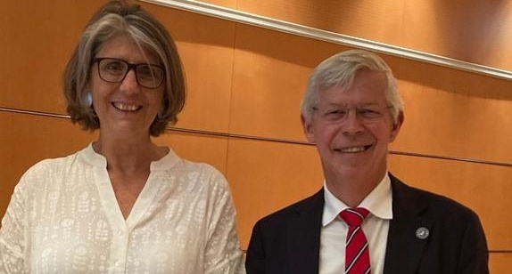 Meinhard von Pfaundler Preis 2025: die Preisträgerin PD Dr. Heike Philippi und...