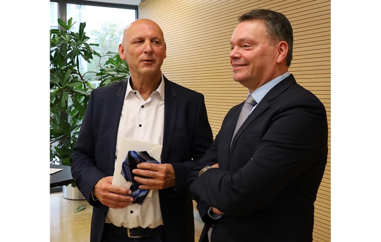 Prof. Dr. Hubert Böhrer (li.) und Prof. Dr. Frank Schuster, Foto:...