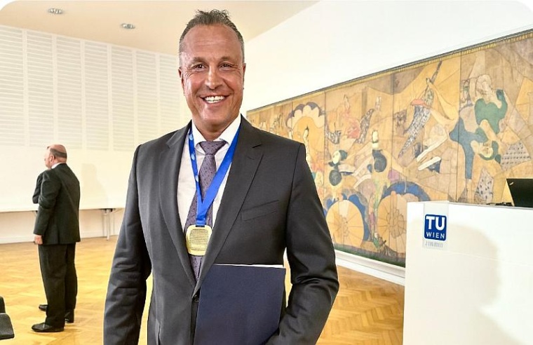 Ehrendoktorat Prof. Dr. Dietmar Daichendt, Foto: DGCO e. V. / Kathrin Bilz