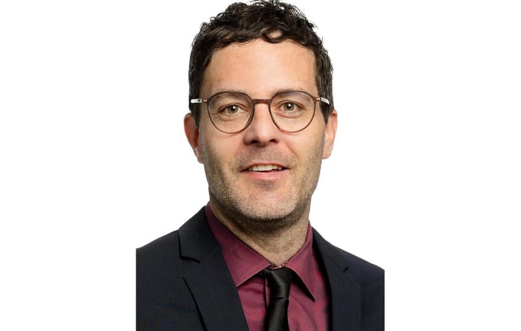 Dr. Manuel Jakob, Forschungsmitarbeiter am Department for BioMedical Research...