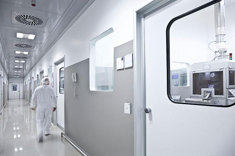 Das System blueEvo mit seinen elektronischen Schließzylinder und Identmedien...