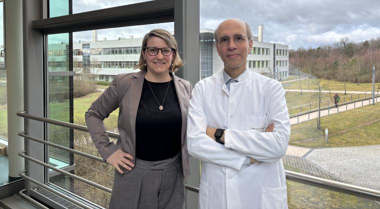 Die Lungenforscher Mareike Lehmann und Bernd Schmeck